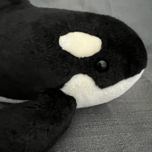 Sea World Shamu Plush Whale Orca - Picture 6 of 9